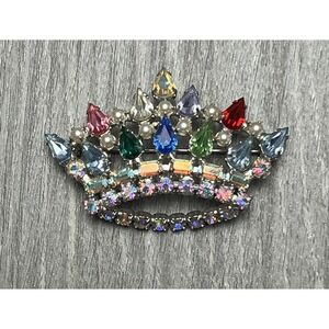 B. David Vintage Crown Brooch Pin Multicolor Rhinestone Faux Pearl Silver‎ Tone